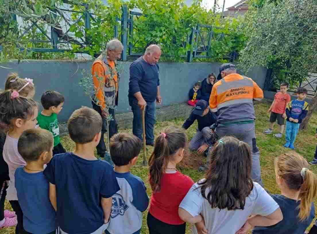 Τα σχολεία «ανθίζουν» με πρωταγωνιστές τους μαθητές