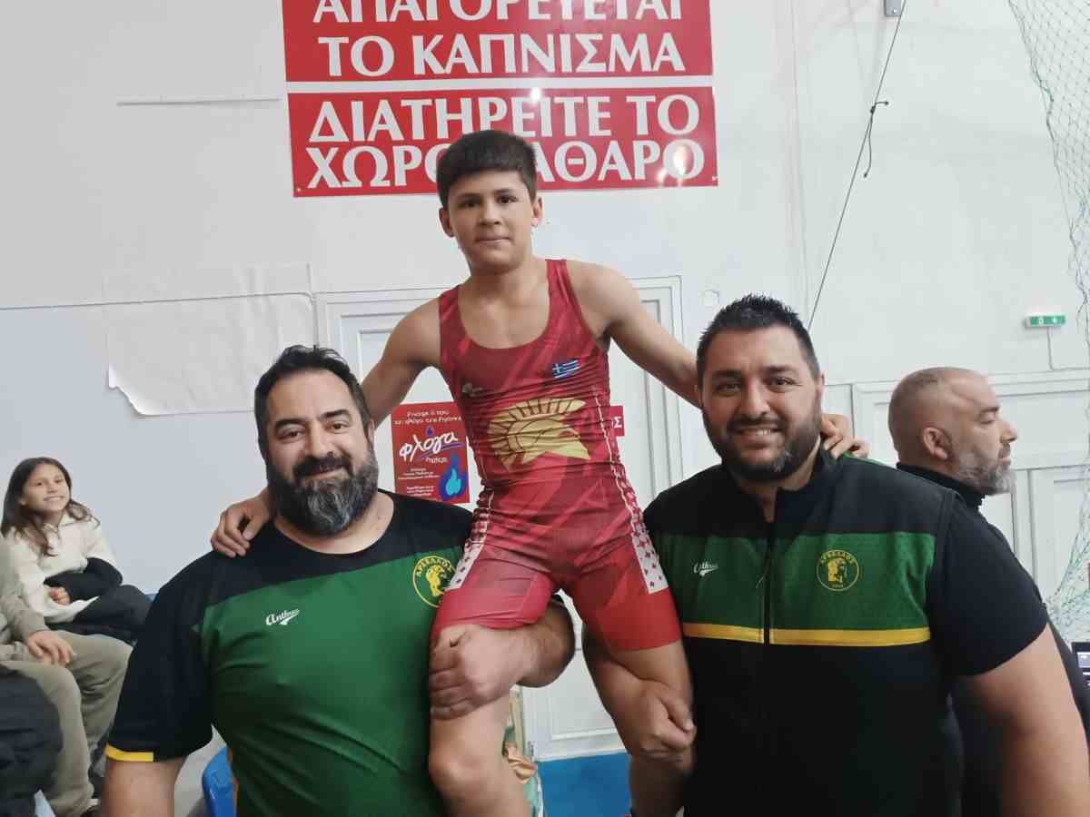 Αναχωρεί για Ιταλία ο Πρωταθλητής του Αρχέλαου Κατερίνης και μέλος της Εθνικής Ομάδας Πάλης U15 Νίκος Ζινίσα