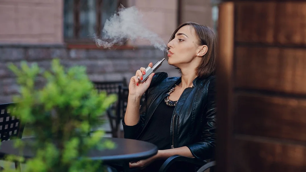 Ψηφιακό στοπ στην πρόσβαση ανηλίκων σε προϊόντα αλκοόλ, καπνού και άτμισης