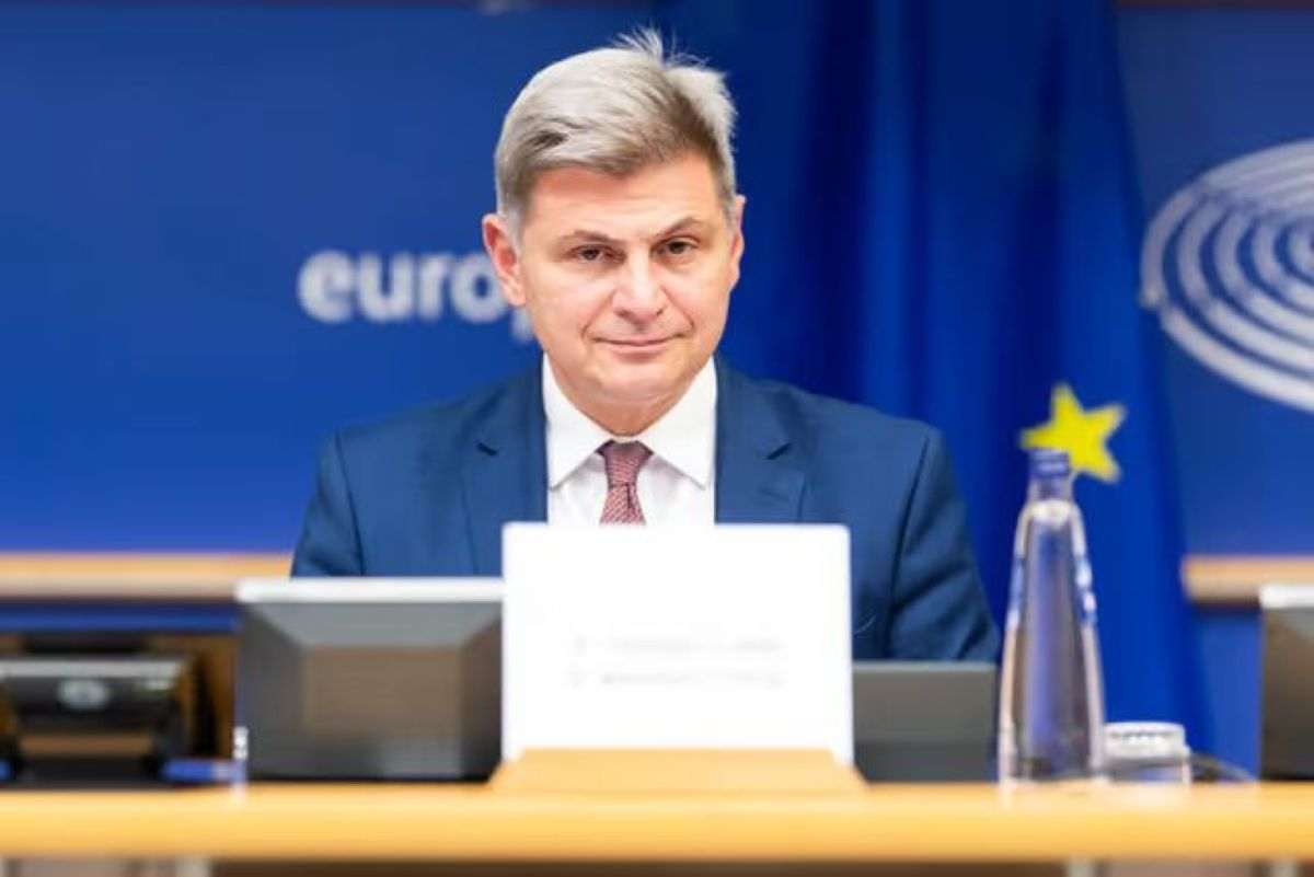 Φαραντούρης σε Κομισιόν: Προστατεύστε τους Χριστιανούς σε Μέση Ανατολή και Νιγηρία