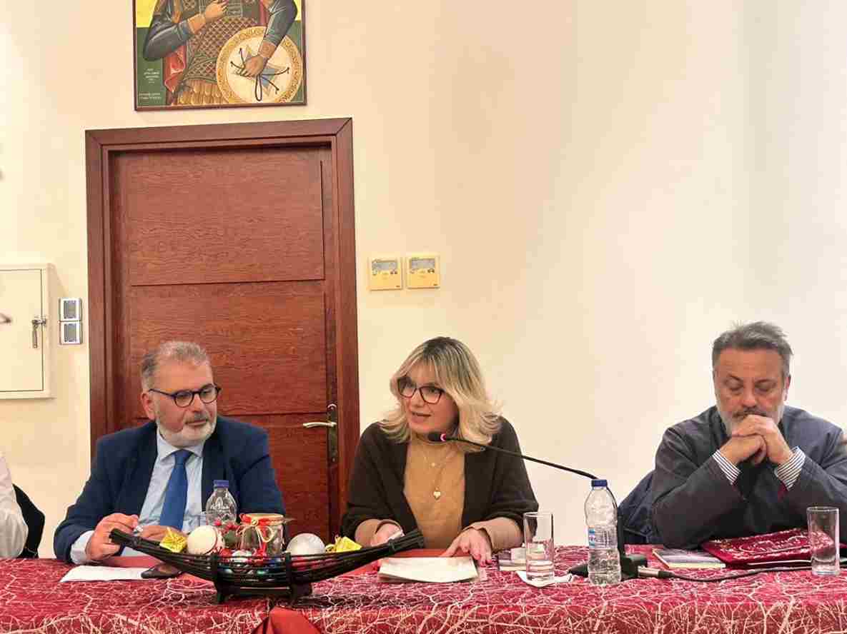 Β. Κοντογουλίδη, Σκιές μνήμης, φως ελπίδας, εκδ. Μπαρμπουνάκη (Βιβλιοπαρουσίαση)