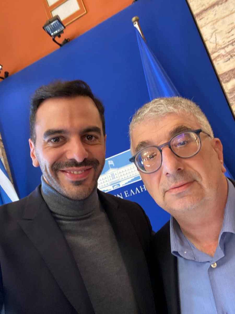 Συνάντηση Χριστοδουλάκη – Κιτιξή στη Βουλή για τις πολιτικές εξελίξεις και τον Προϋπολογισμό